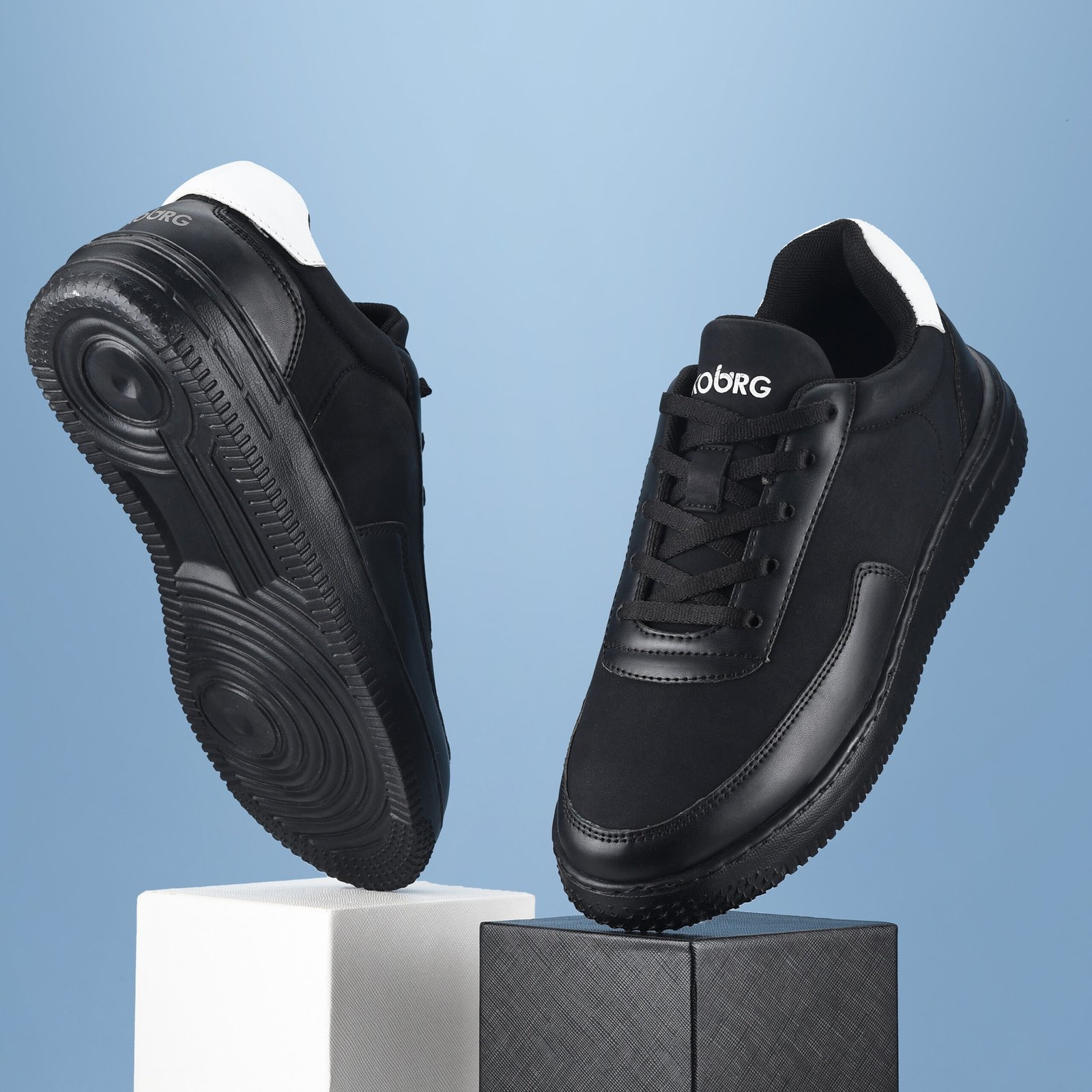 Daper Sneakers For Men