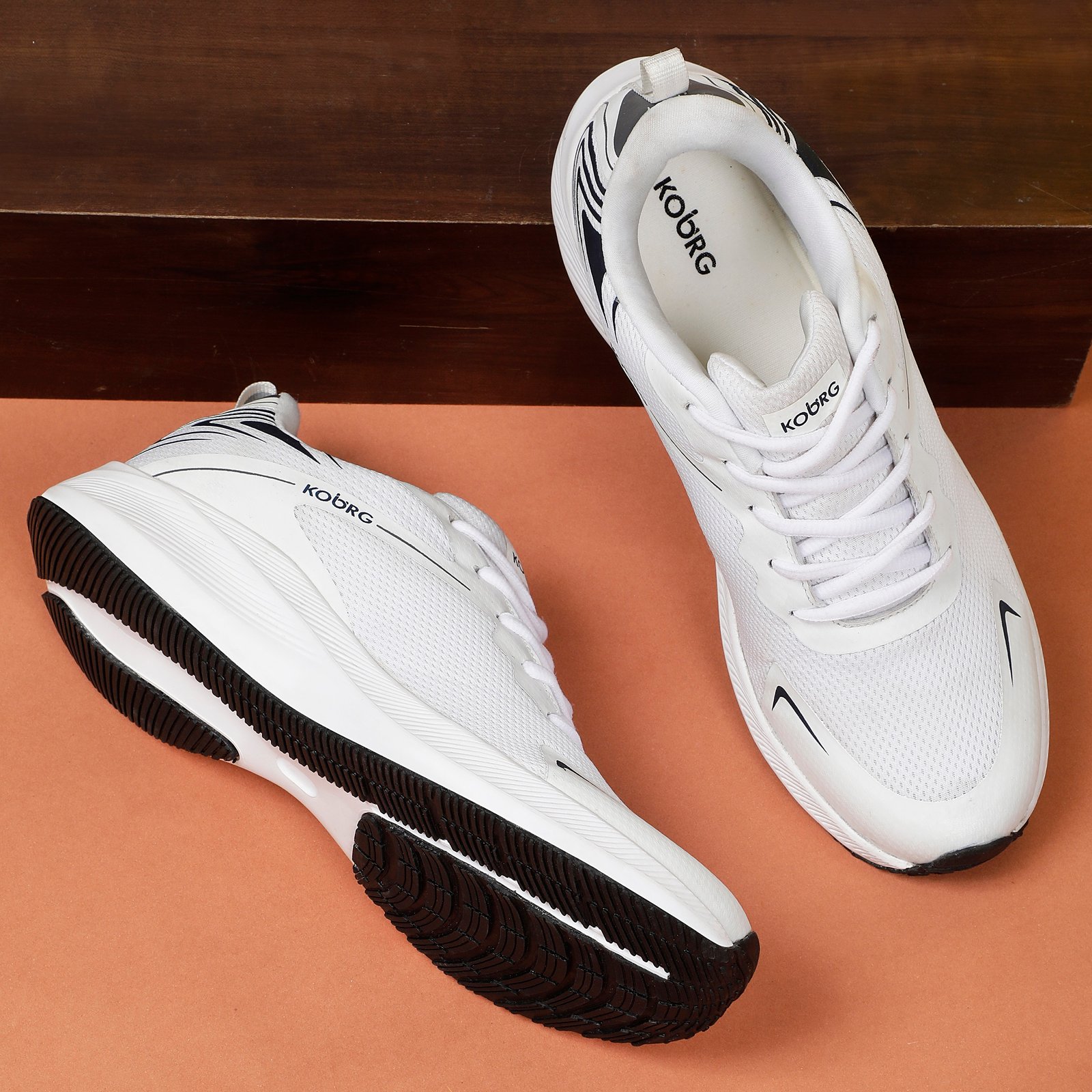 Aerolite Sports Shoes